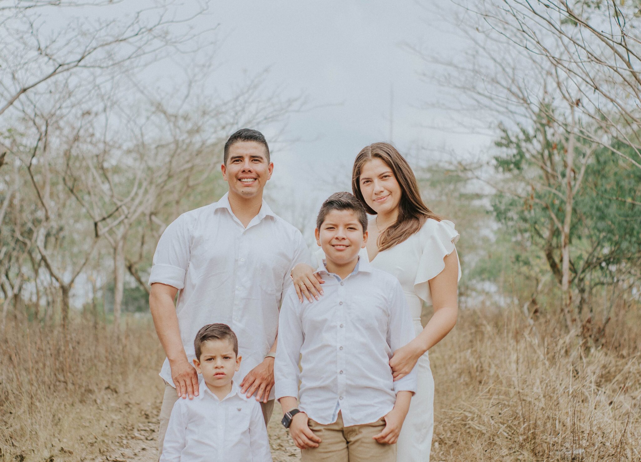Family picture | Memorable Family Portrait | Cherished memories studio