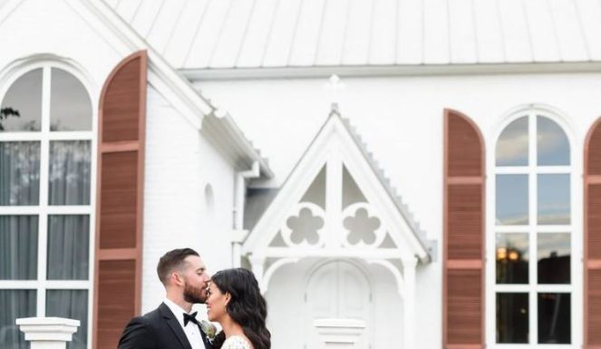 Married couple at Pensacola village | Cherished memories studio